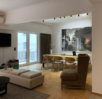 Luxurious renovated apartment, 135 sq.m. in Kolonaki