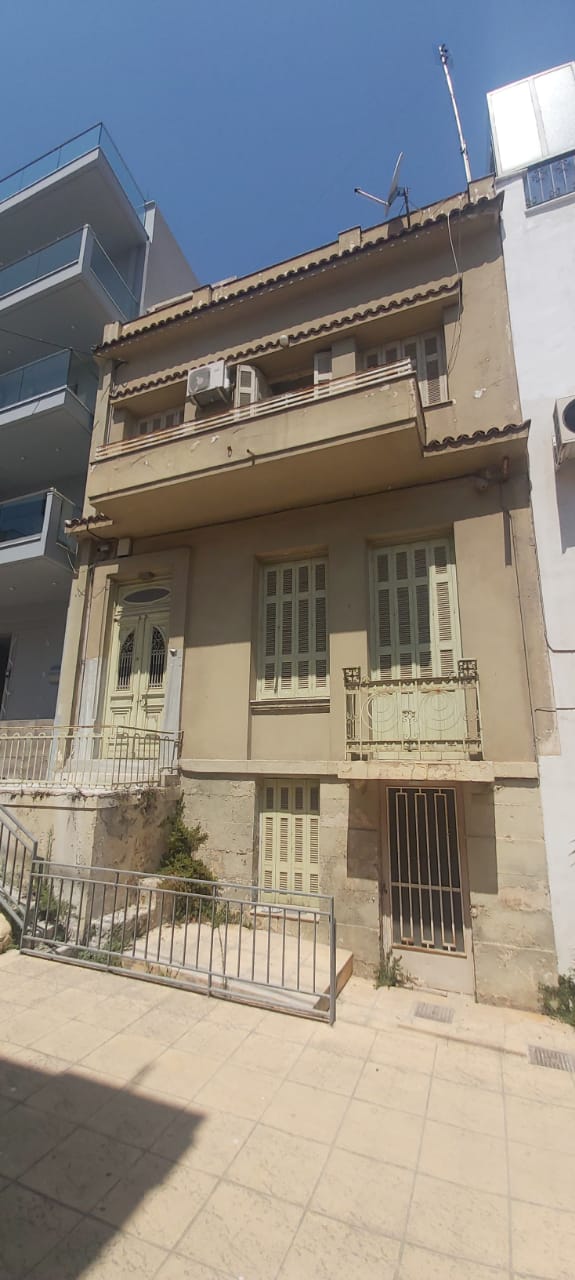 Semi-detached house in Piraeus