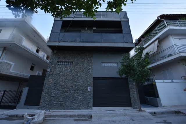 Modern detached house of 240 sqm with swimming pool in Agios Dimitrios